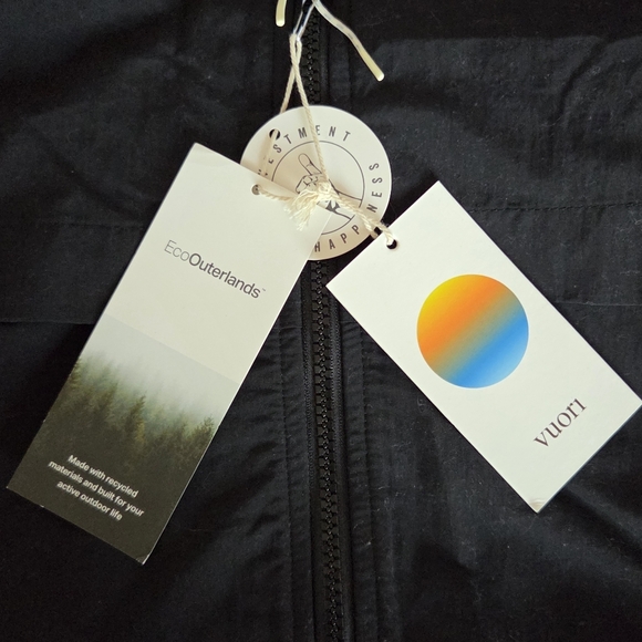 Vuori Willow Jacket Long Sleeve Hooded NWT Black Water Resistant Drawcord Casual - Picture 12 of 12